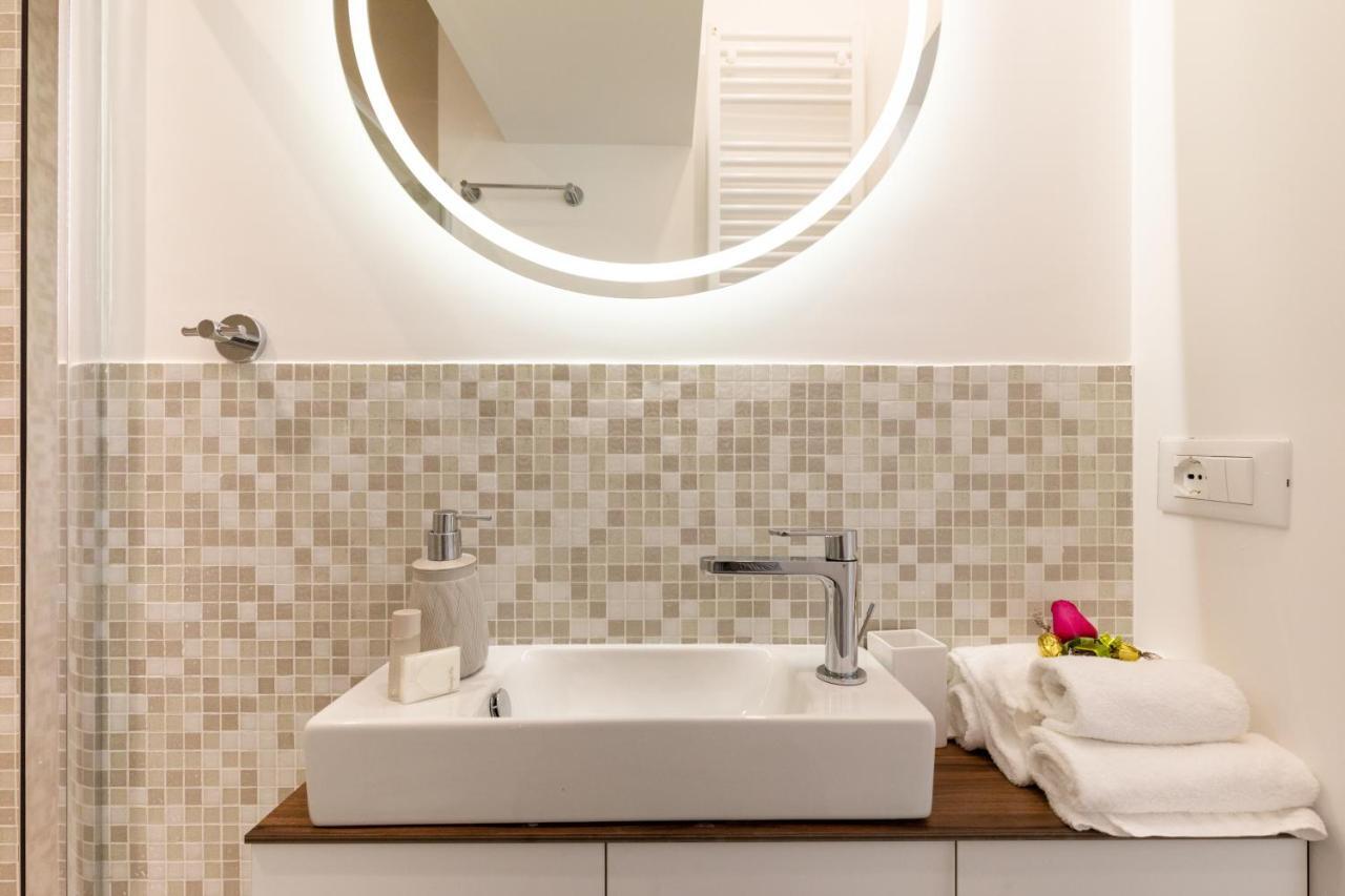 Buzzstays - Stylish Apartments Vatican Rome Downtown Exterior photo
