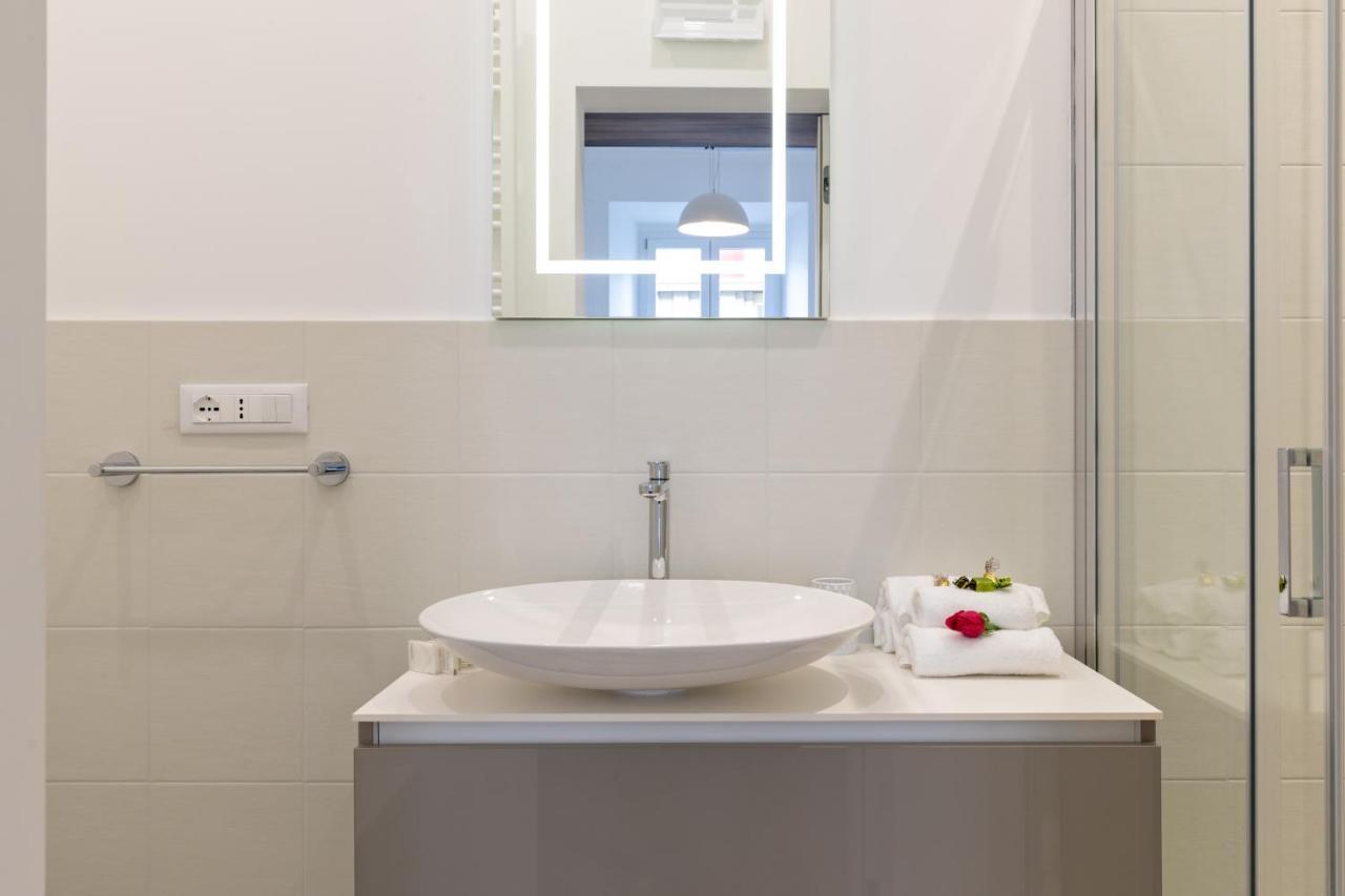 Buzzstays - Stylish Apartments Vatican Rome Downtown Exterior photo